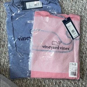 2 vineyard vines long sleeves